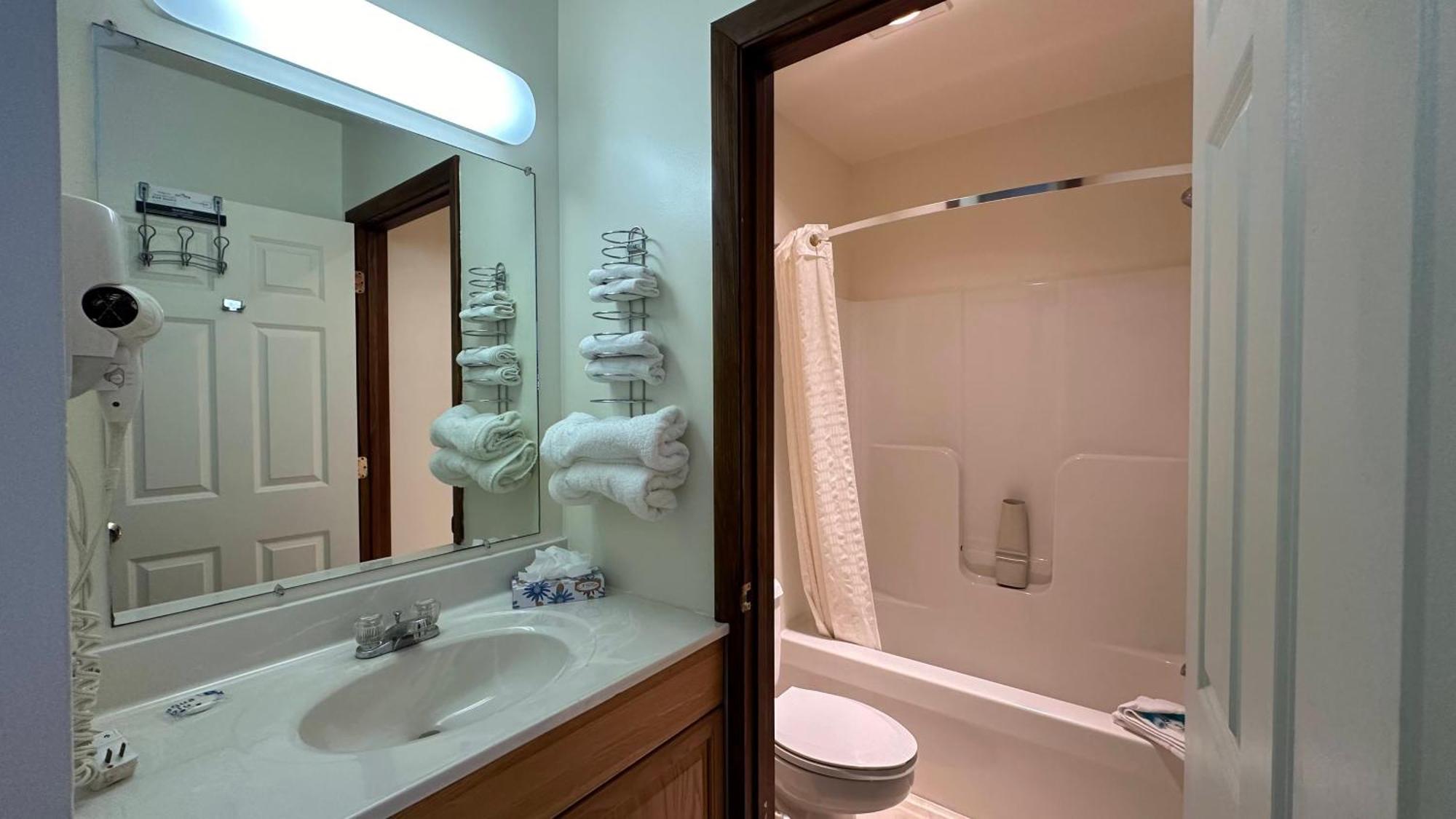 Usa Inn 웰즈 외부 사진